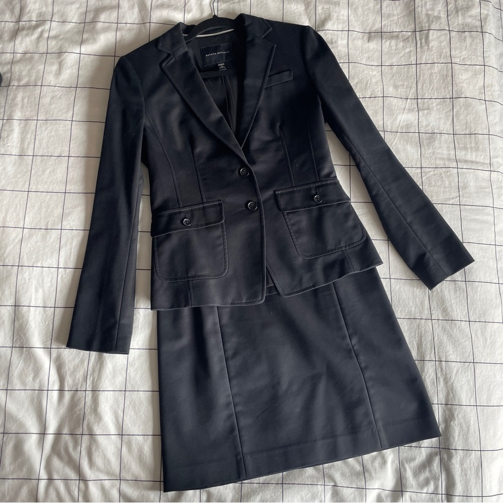 Banana Republic Blazer & Skirt Set - Black, Size 4